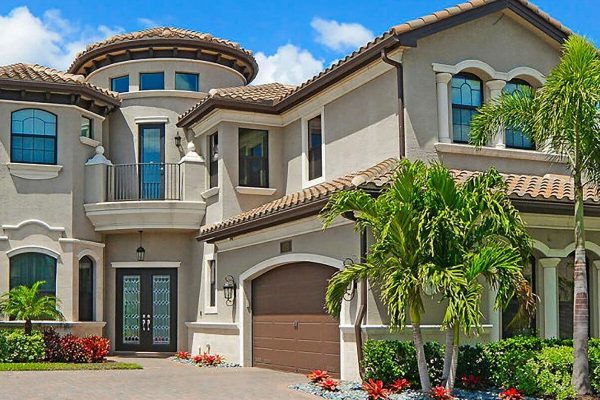 Florida Realty Experts Buy and Sell Your Home Today