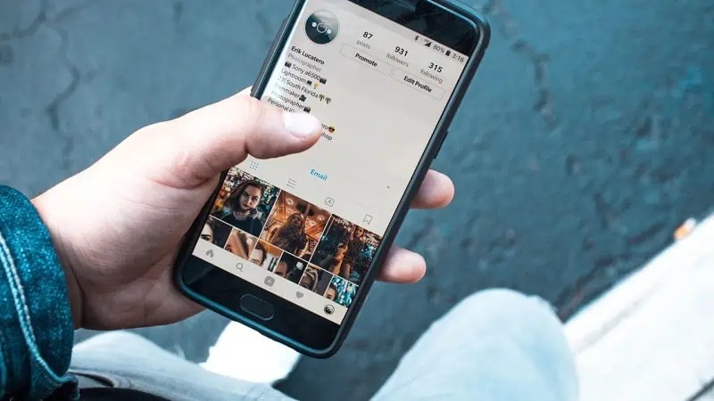 Why Brands Obsess Over Consistent Instagram Like Growth