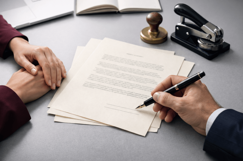 Organize Attorney-Requested Signatures With Mobile Notary Assistance at Preferred Locations